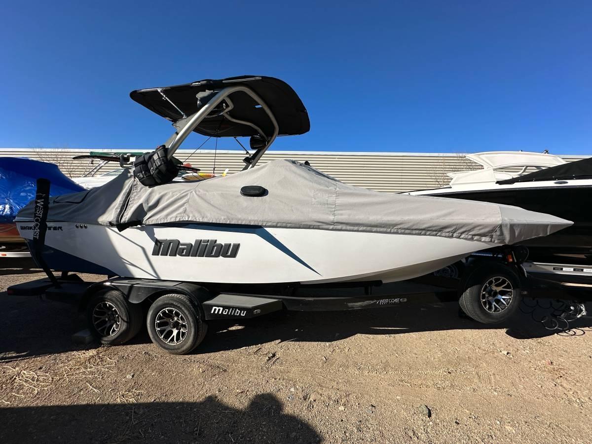 2021 Malibu 21MLX