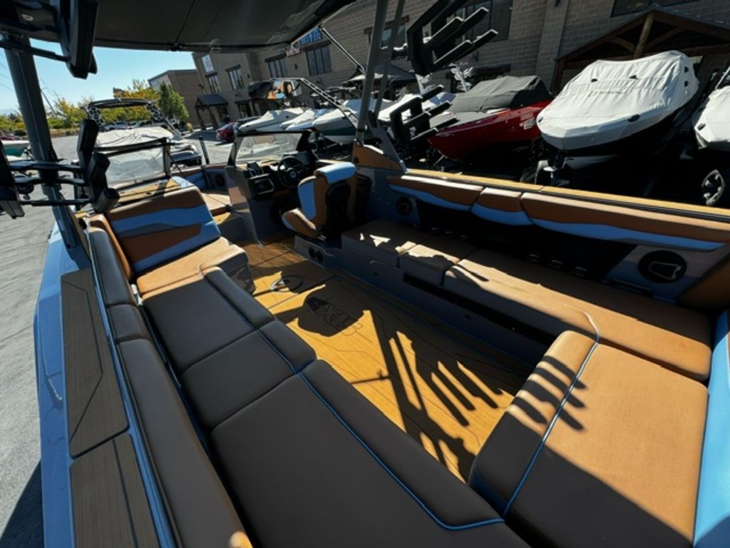 2024 Axis Wake Research T250
