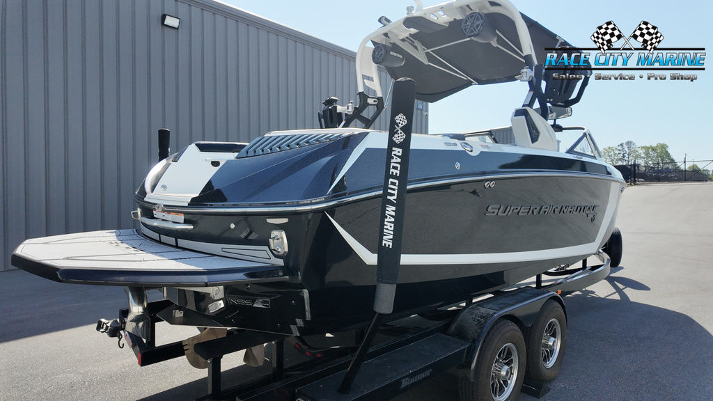 2018 Nautique G23