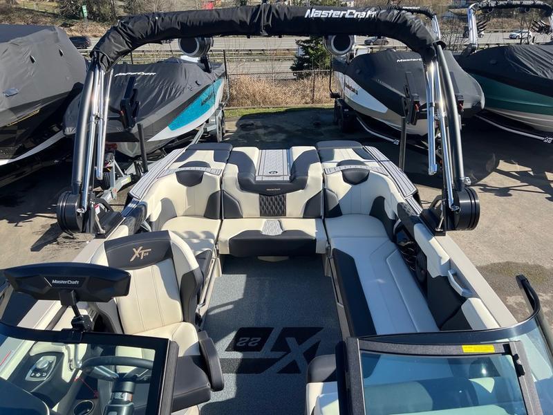 2025 MasterCraft XT22