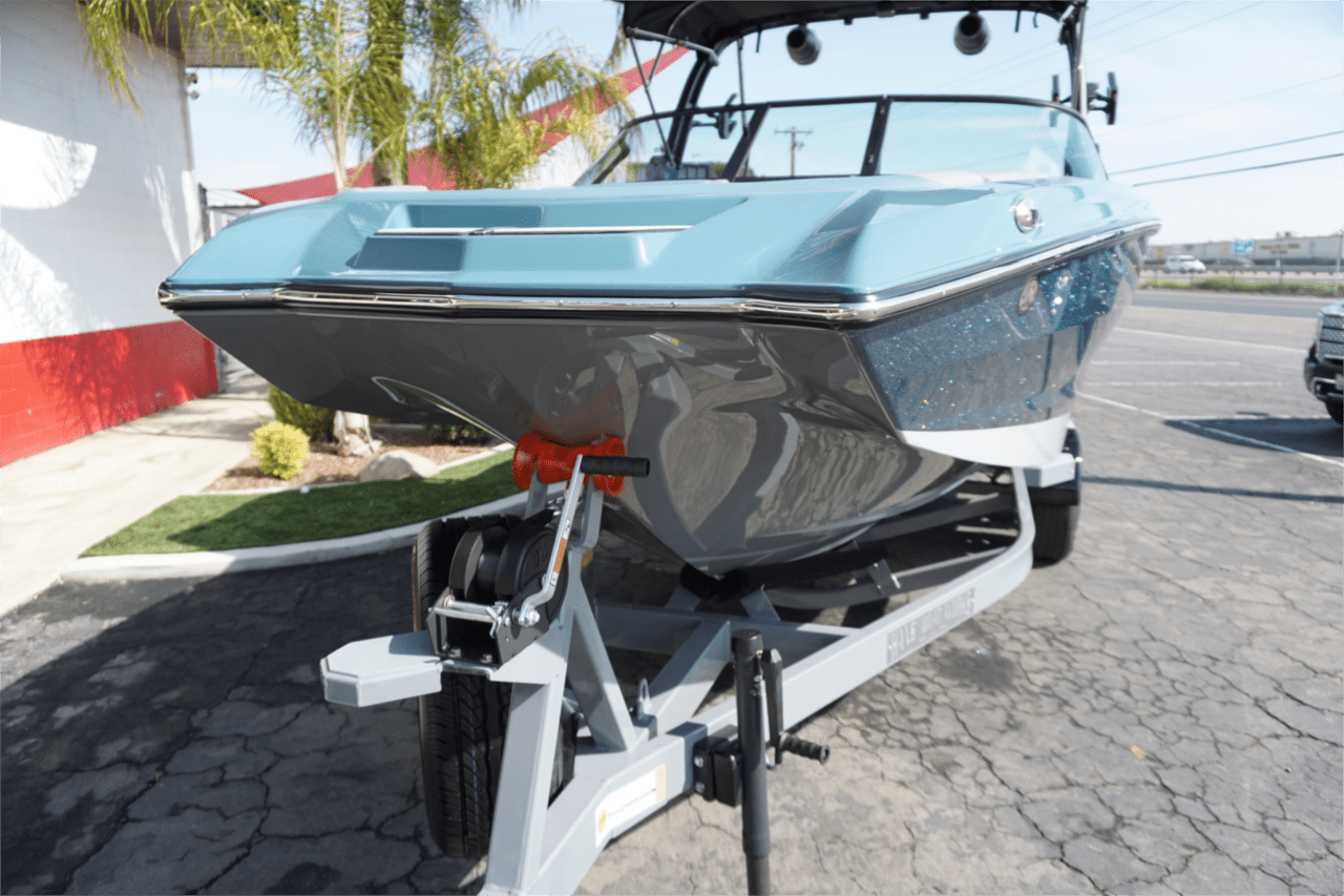 boat.Title