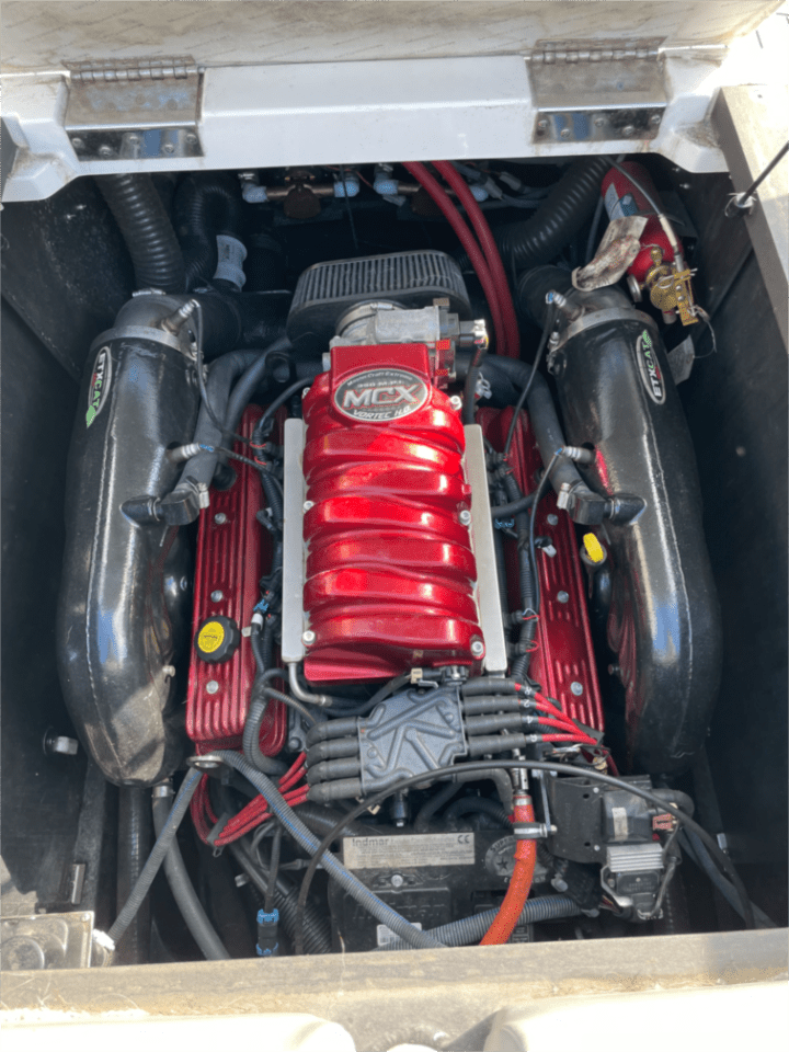2010 MasterCraft X35