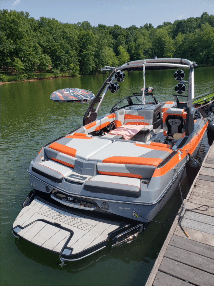 2020 Malibu 22 LSV 1 owner
