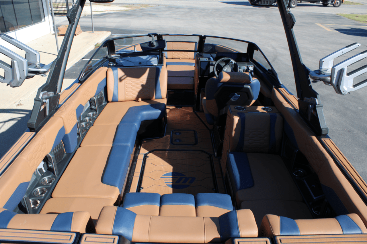 2025 Malibu 24 MXZ