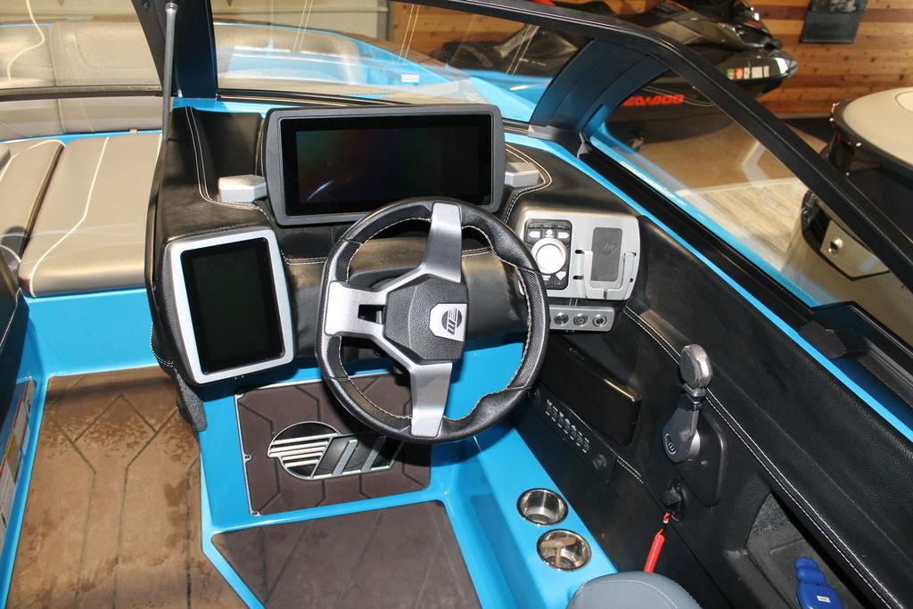 2020 Malibu 22 MXZ