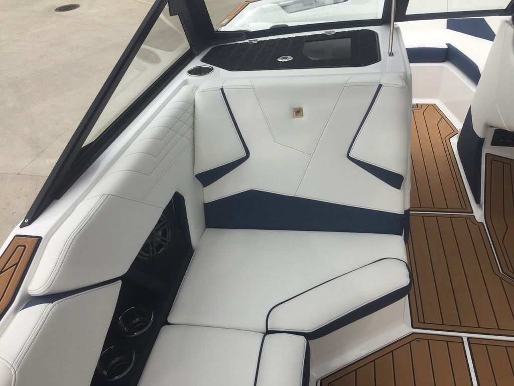2025 Nautique Super Air Nautique S21 Icon