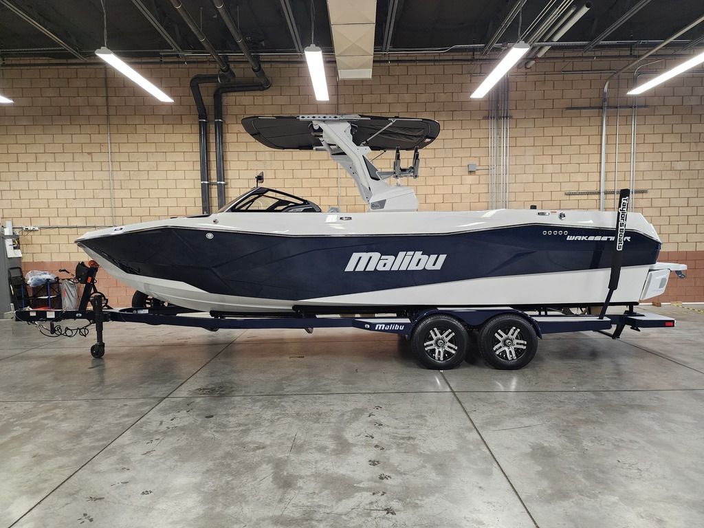 boat.Title