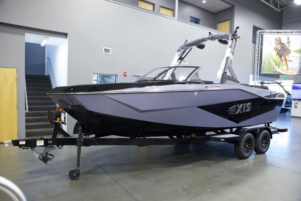 2025 Axis Wake Research T220