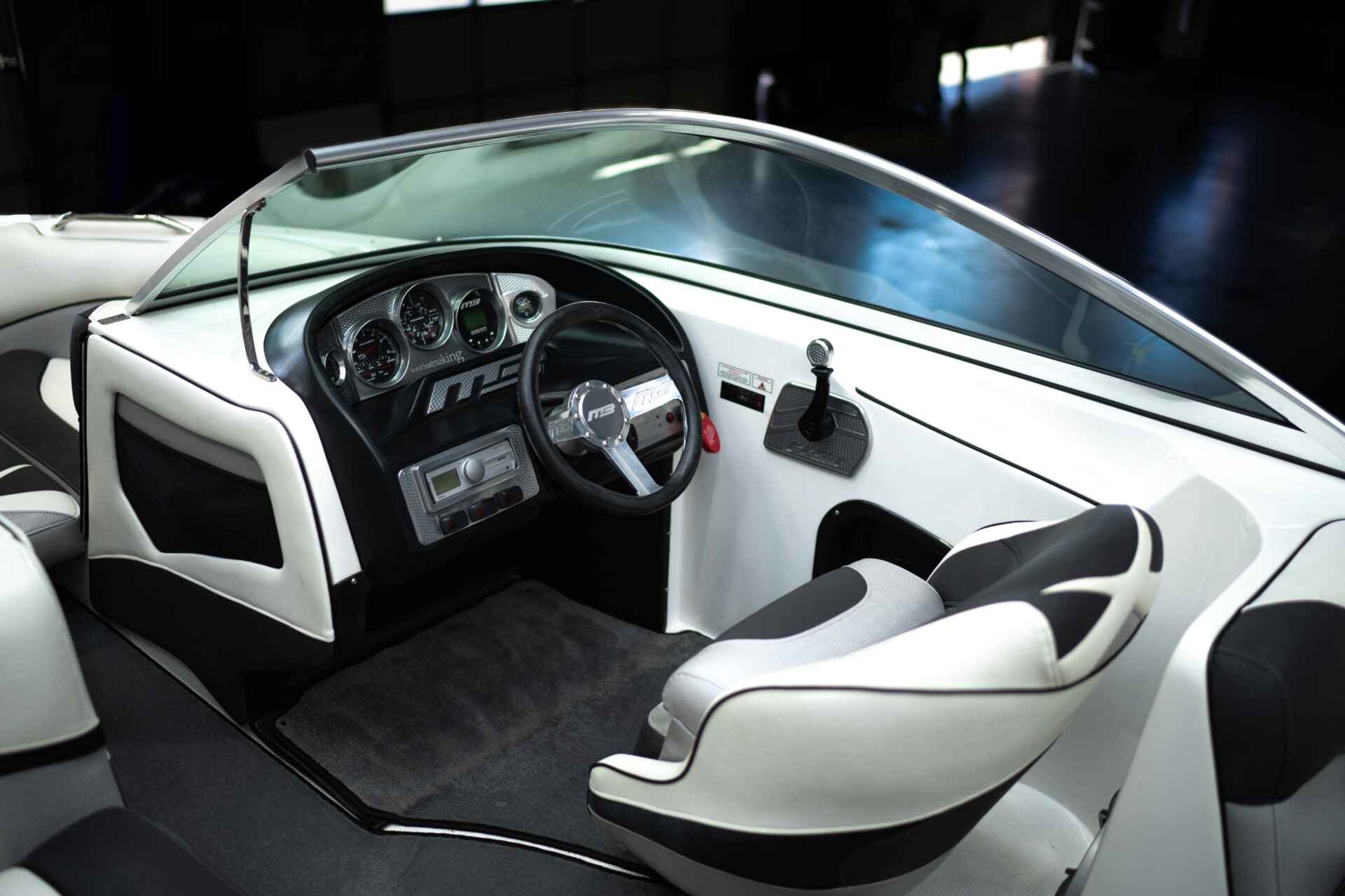 2013 MB Sports B52 21