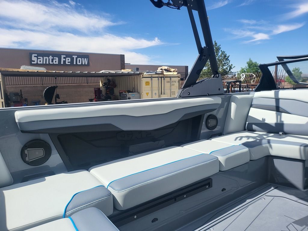 2025 Axis Wake Research T235