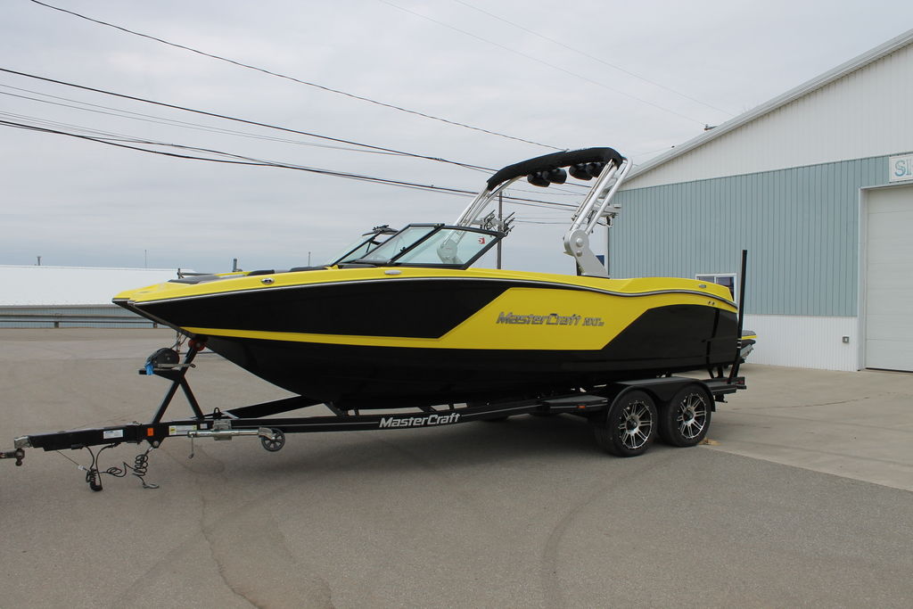 2018 MasterCraft NXT22