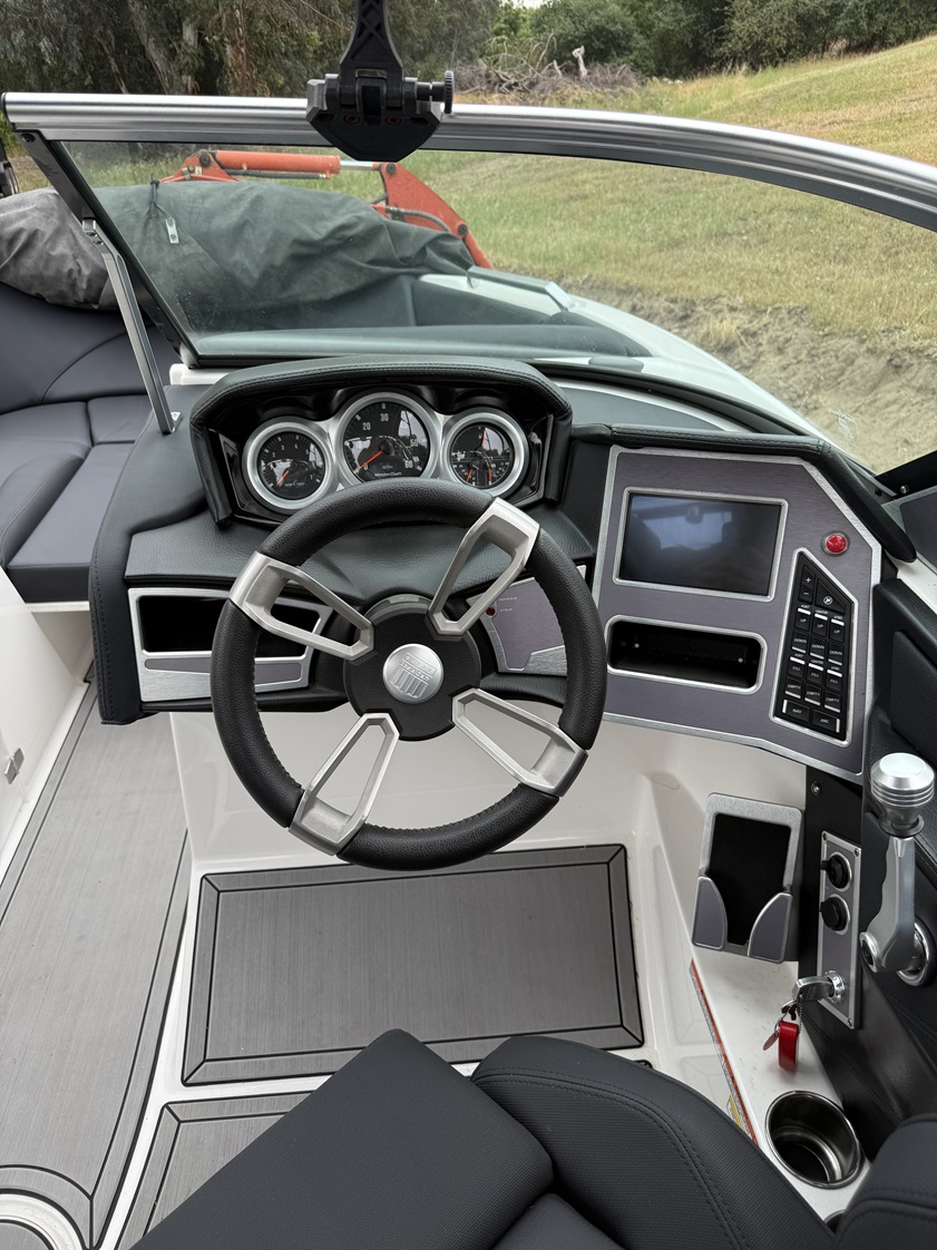 2021 Mastercraft XT22 w/ Trailer Icon