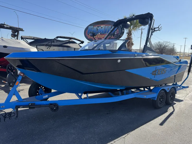 boat.Title