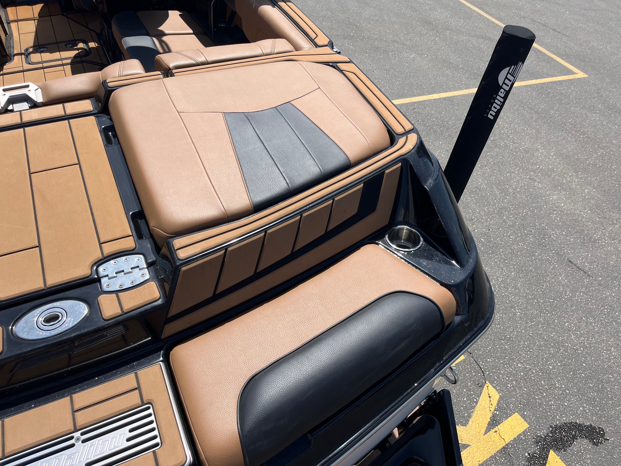 2022 Malibu 23 MXZ