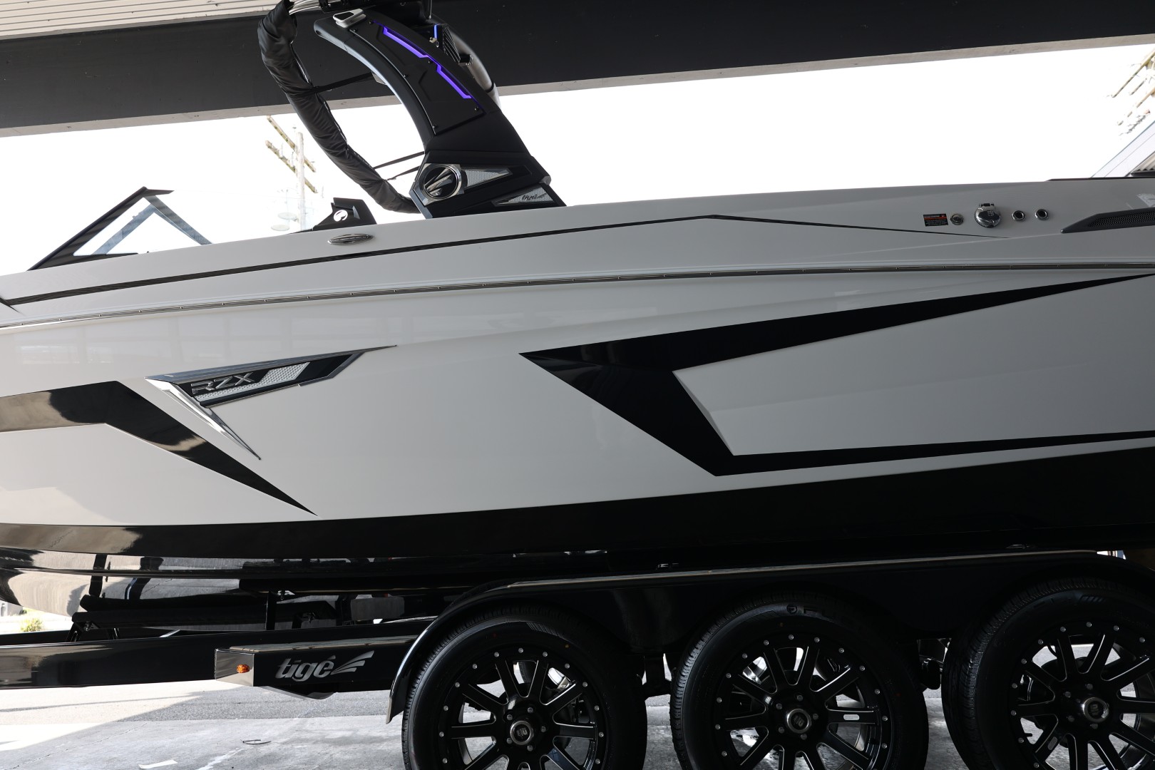 2025 Tige 24 RZX
