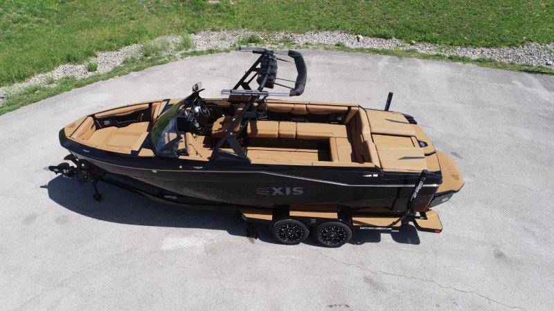 boat.Title