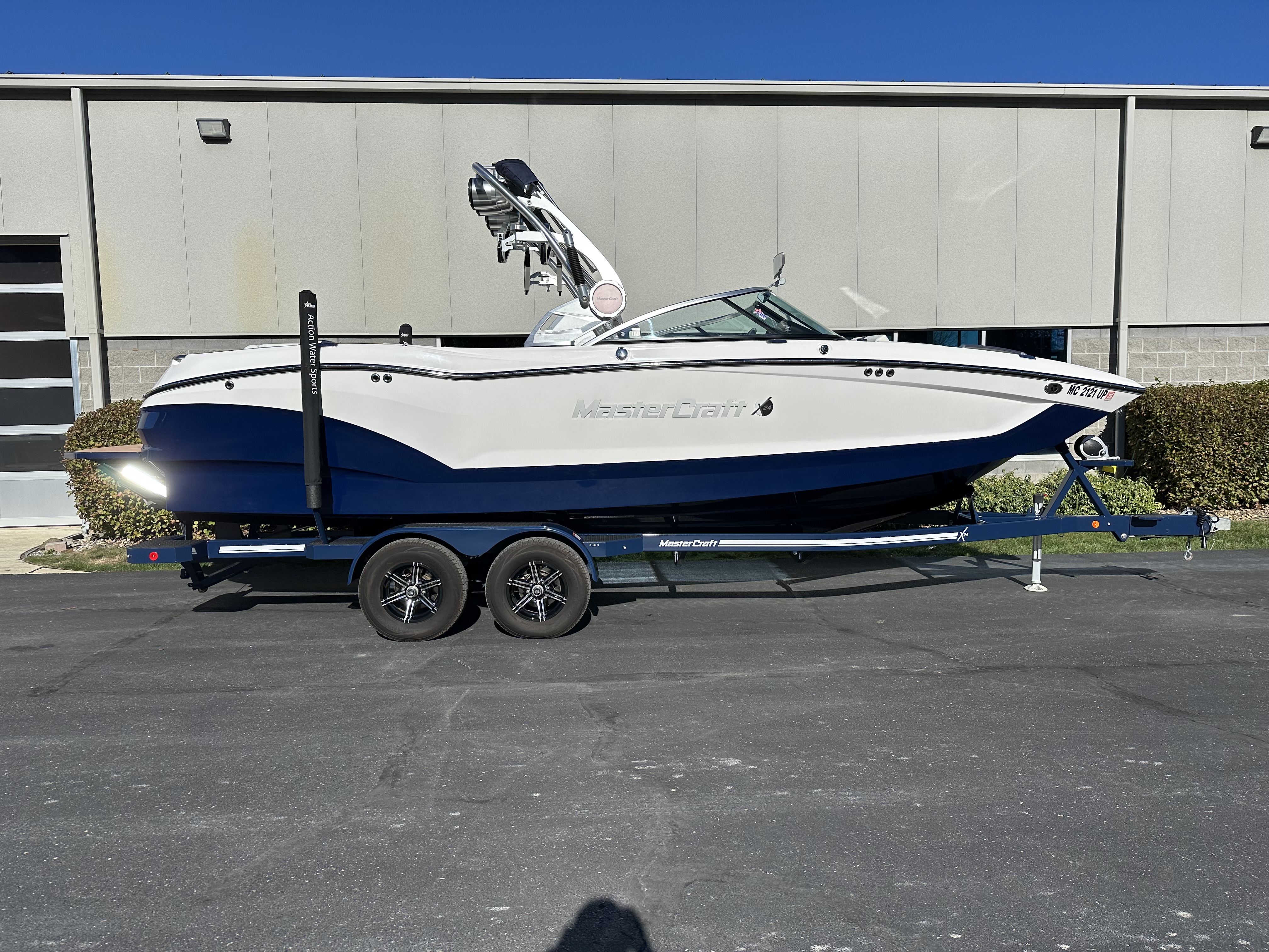 boat.Title