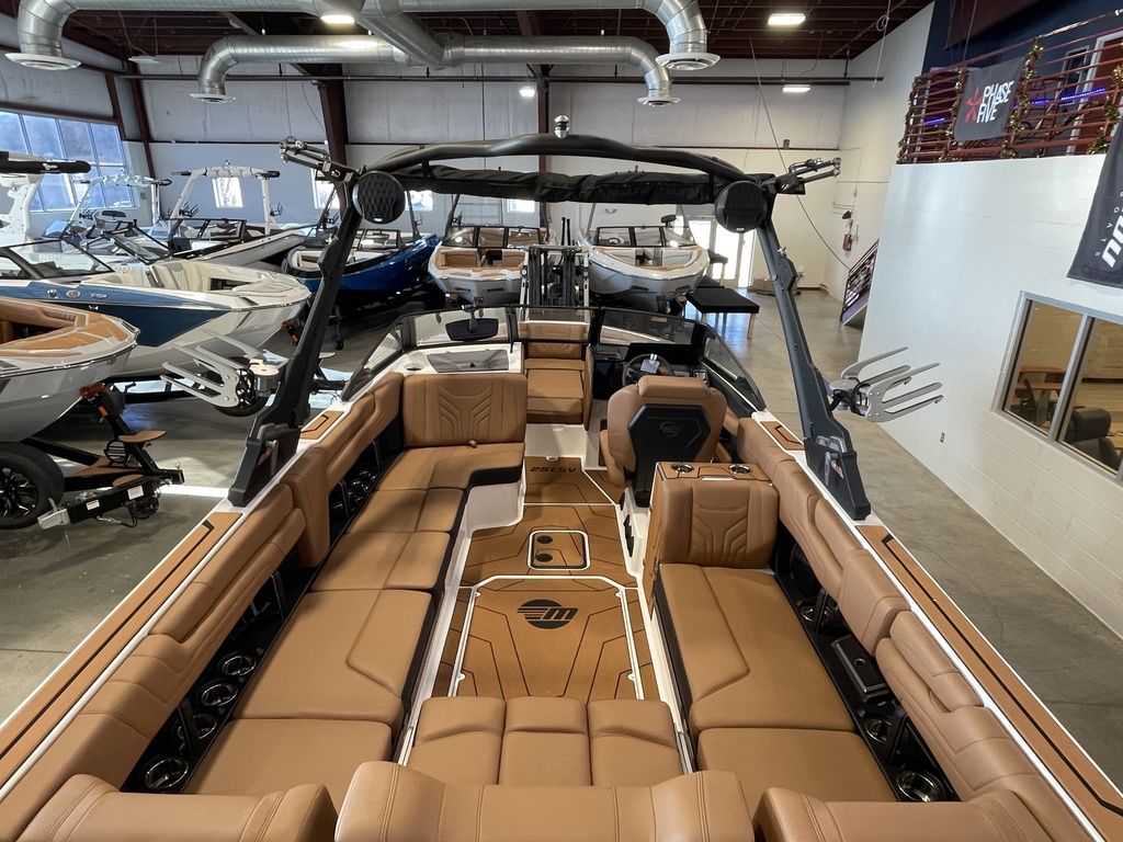 2025 Malibu Boats 25 LSV