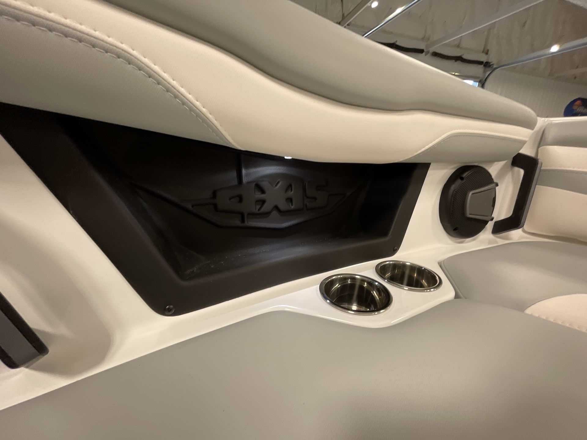 2024 Axis T235