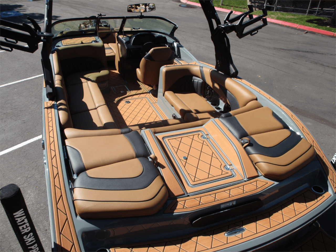 2025 MB SPORTS B52 23’ ALPHA