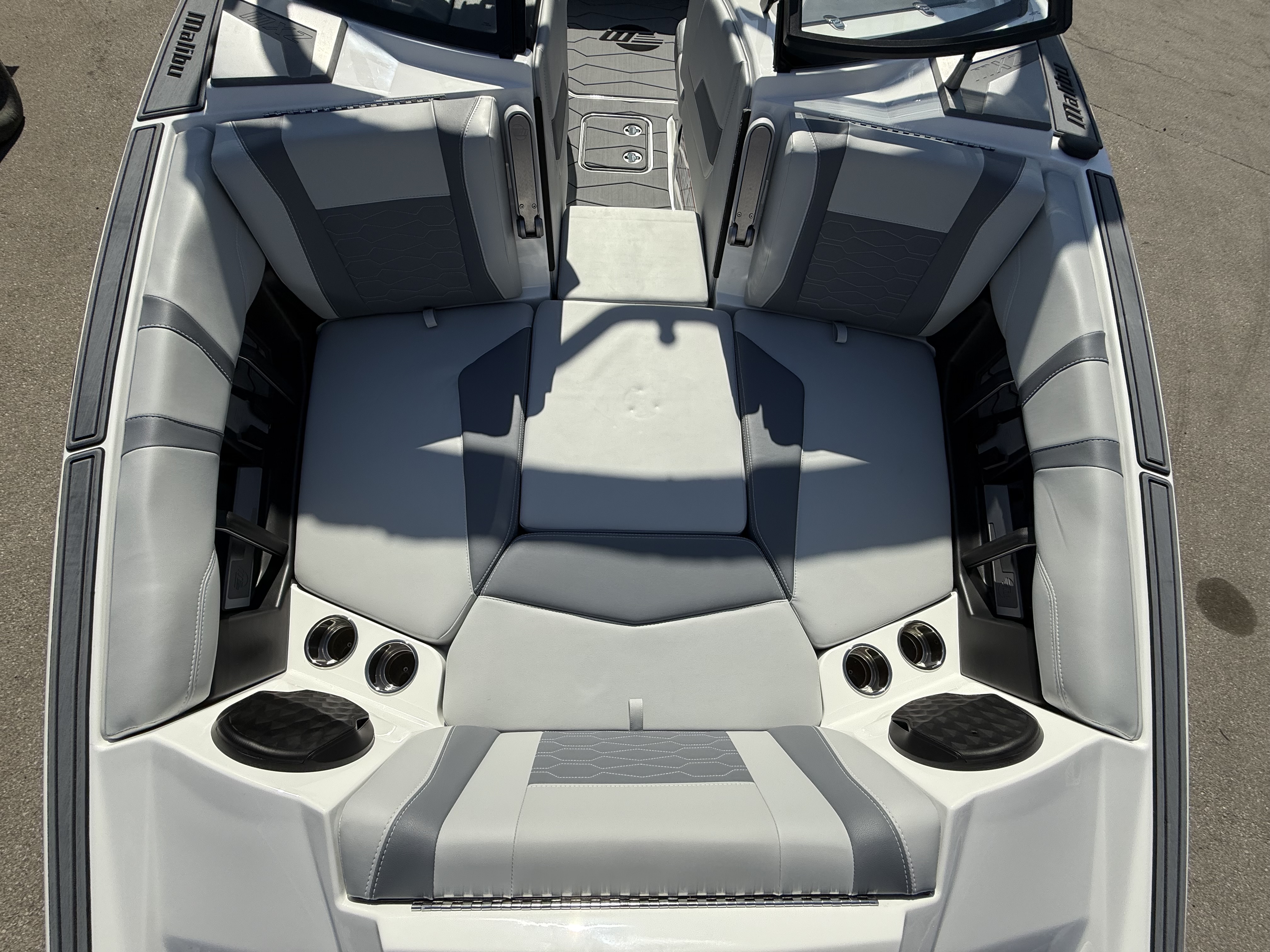 2025 Malibu 22 MXZ