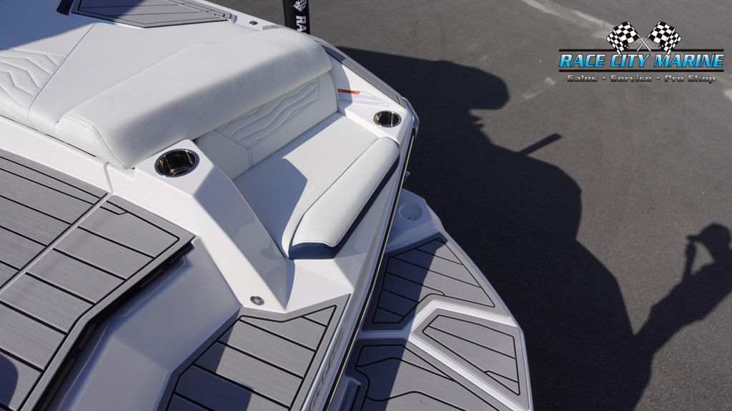 2025 Nautique G23
