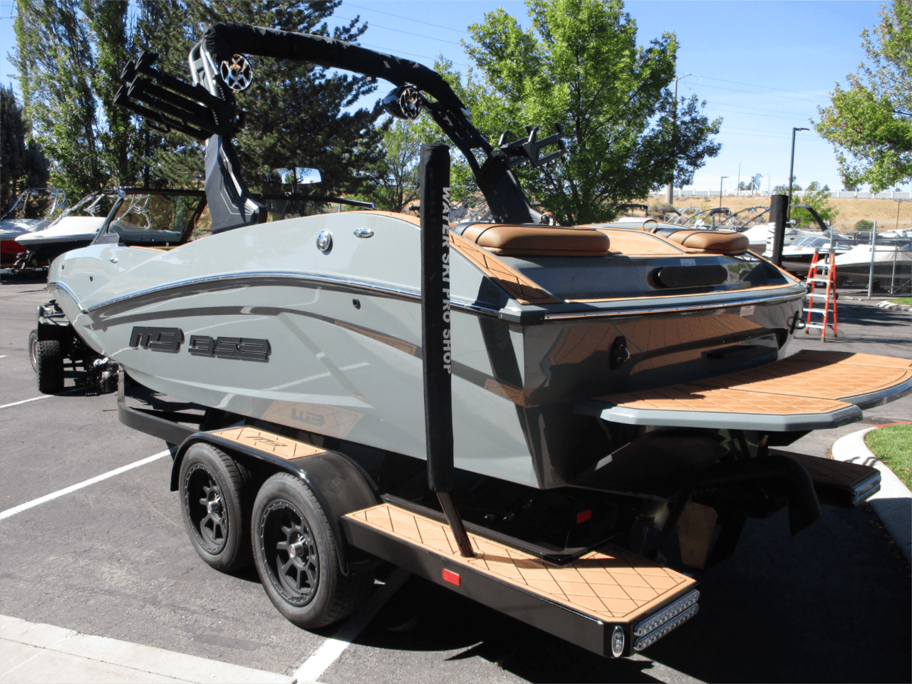 2025 MB SPORTS B52 23’ ALPHA