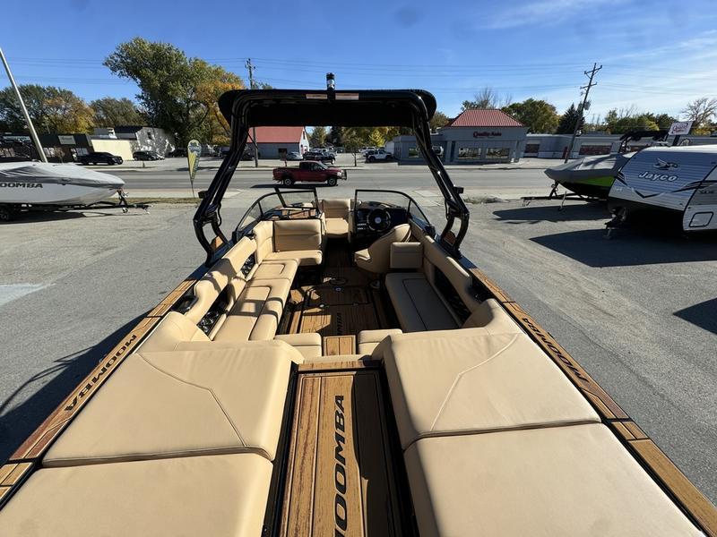 boat.Title
