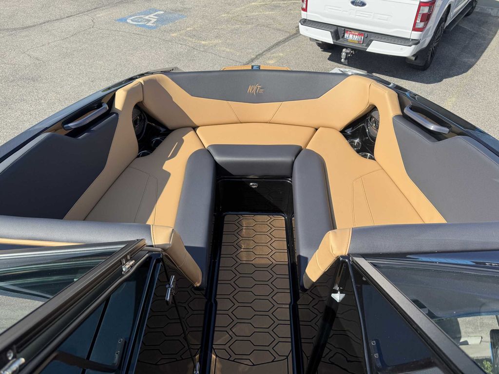 2025 MasterCraft NXT22