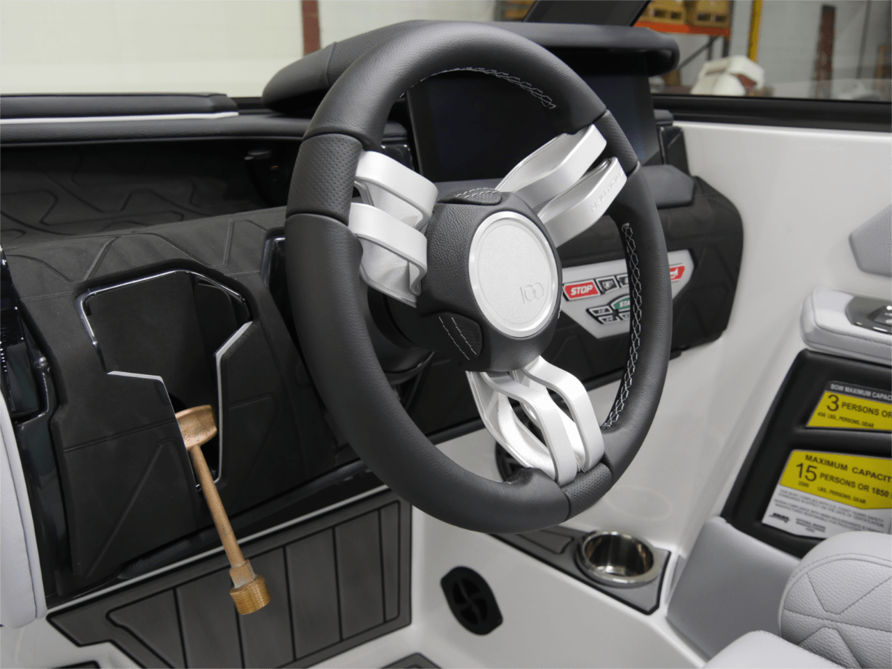 2025 Nautique GS22 – Captiva Green/Jet Black