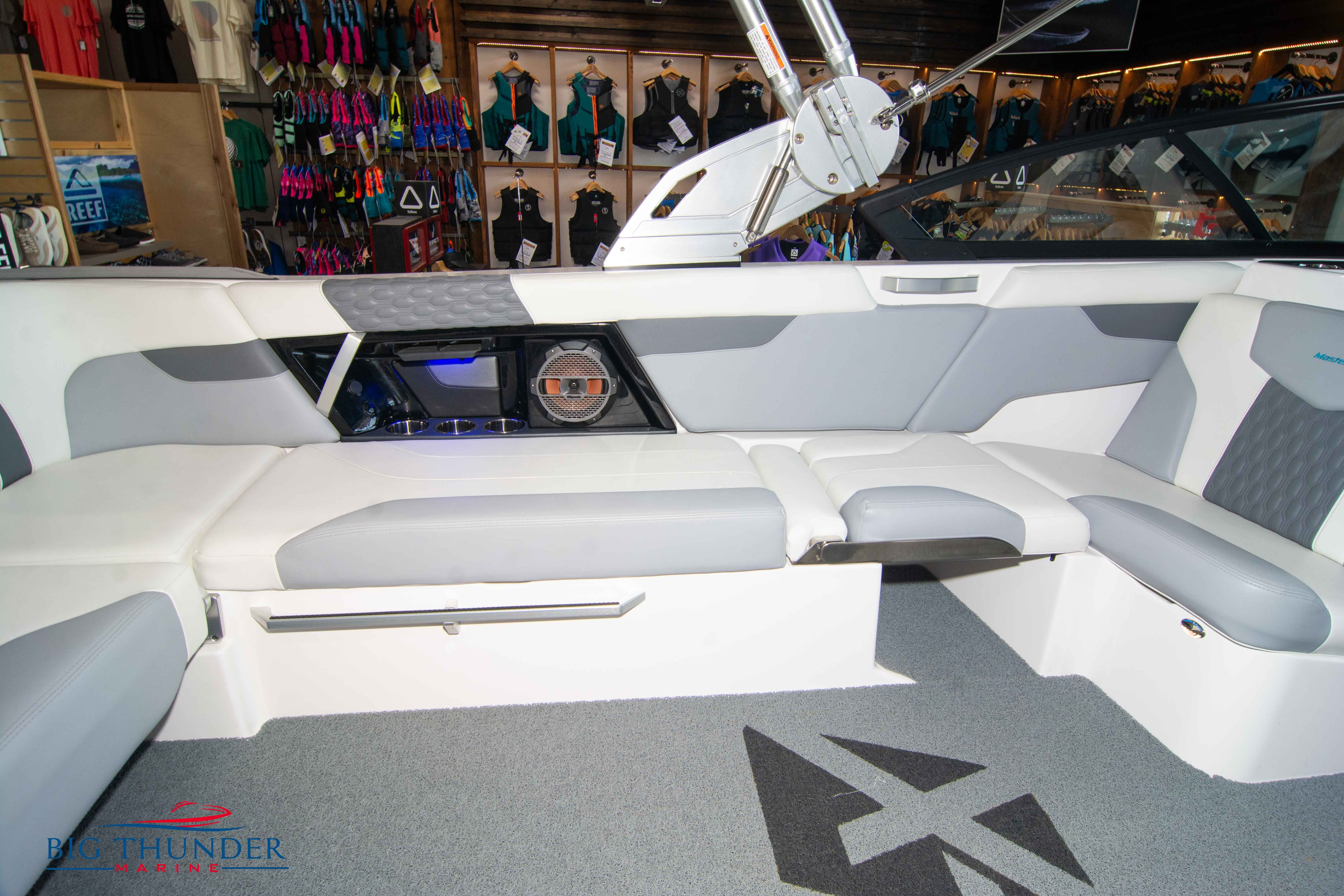 2022 Mastercraft XT24