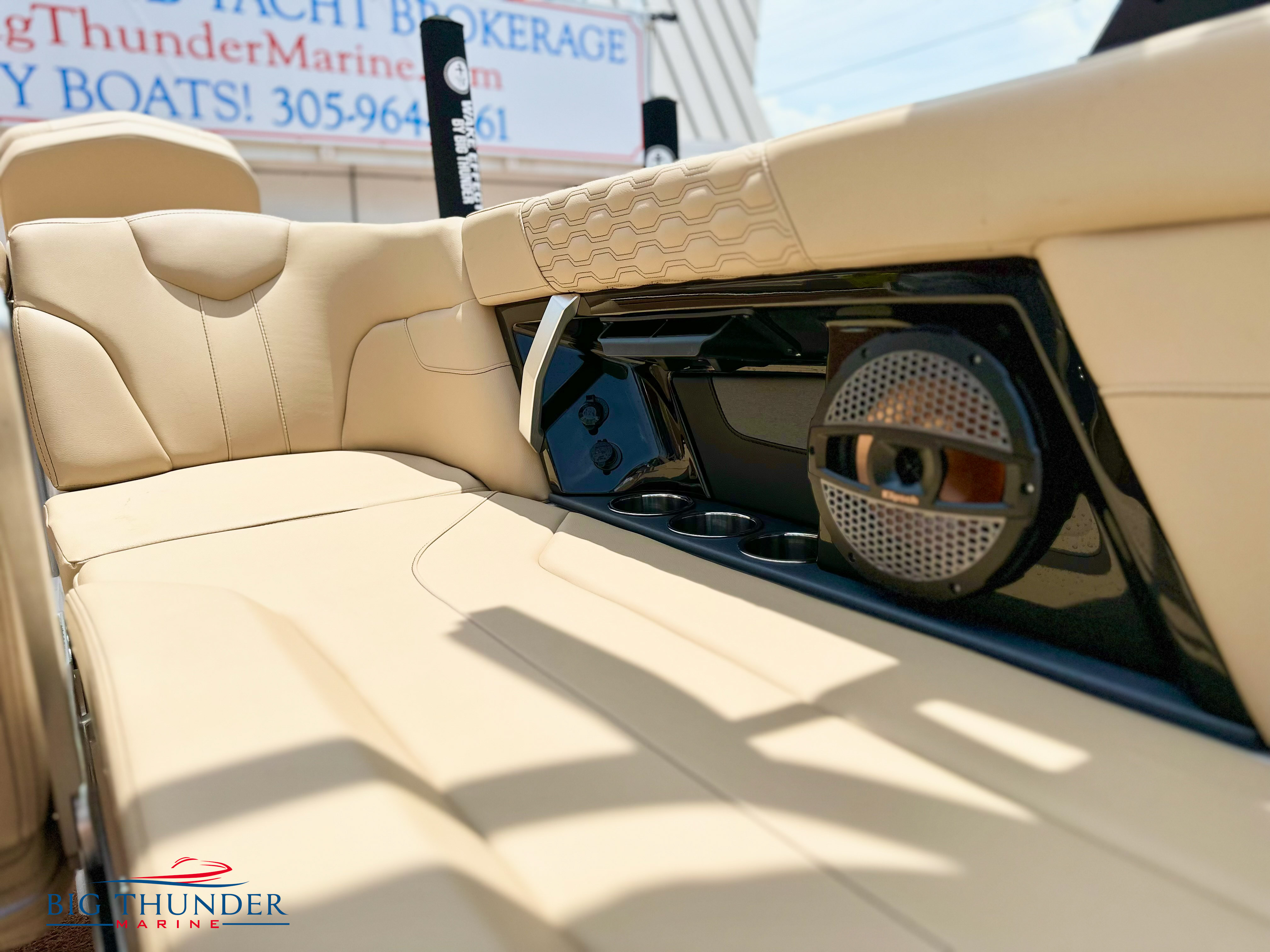 2023 Mastercraft XT24