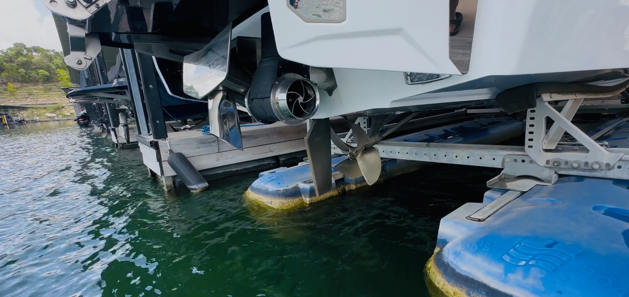 2023 Malibu Boats 25 LSV