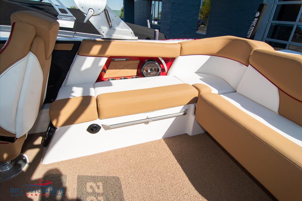 2021 Mastercraft XT22