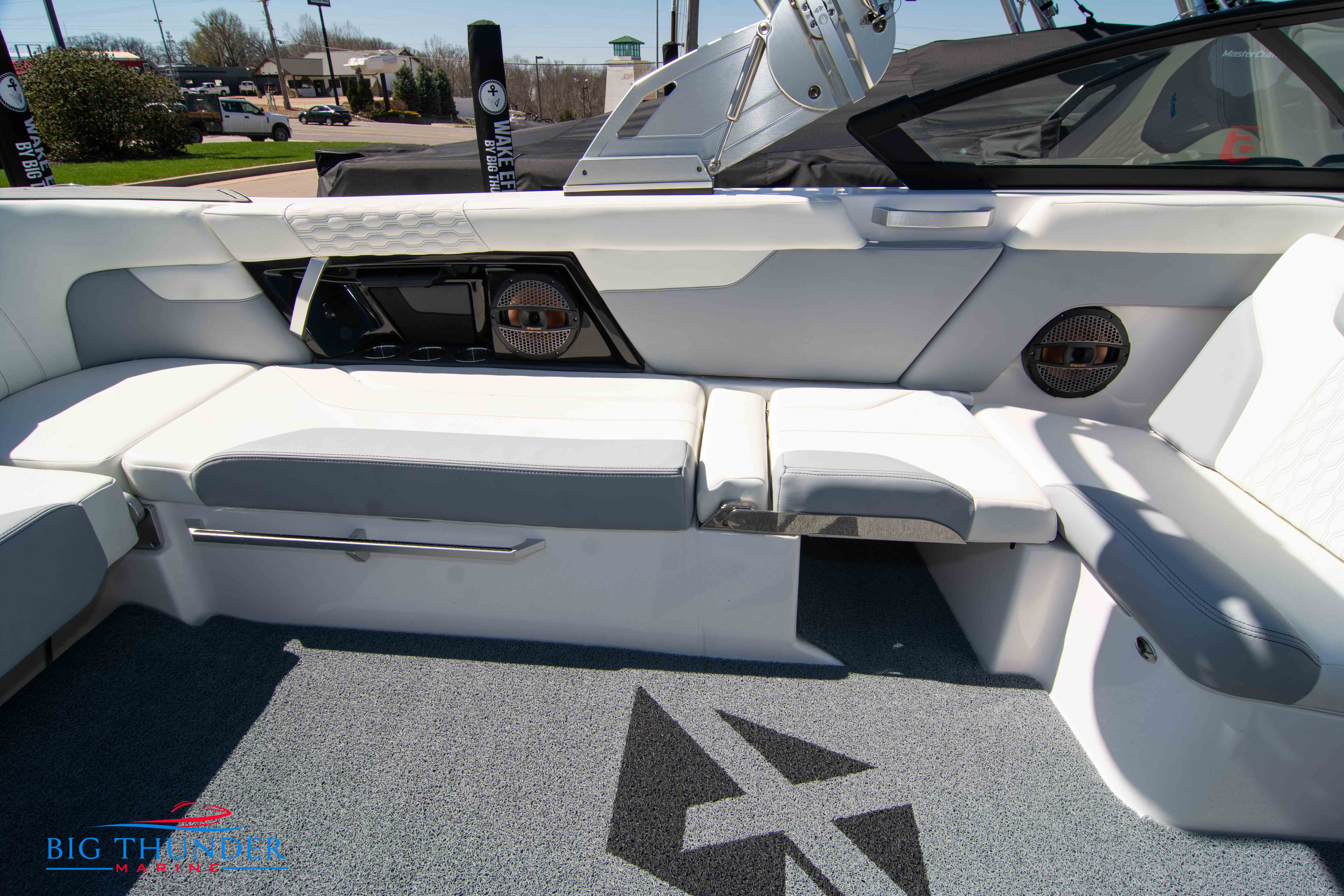 2023 Mastercraft XT24