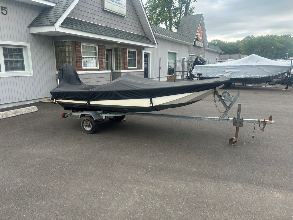 1983 Boston Whaler Sport