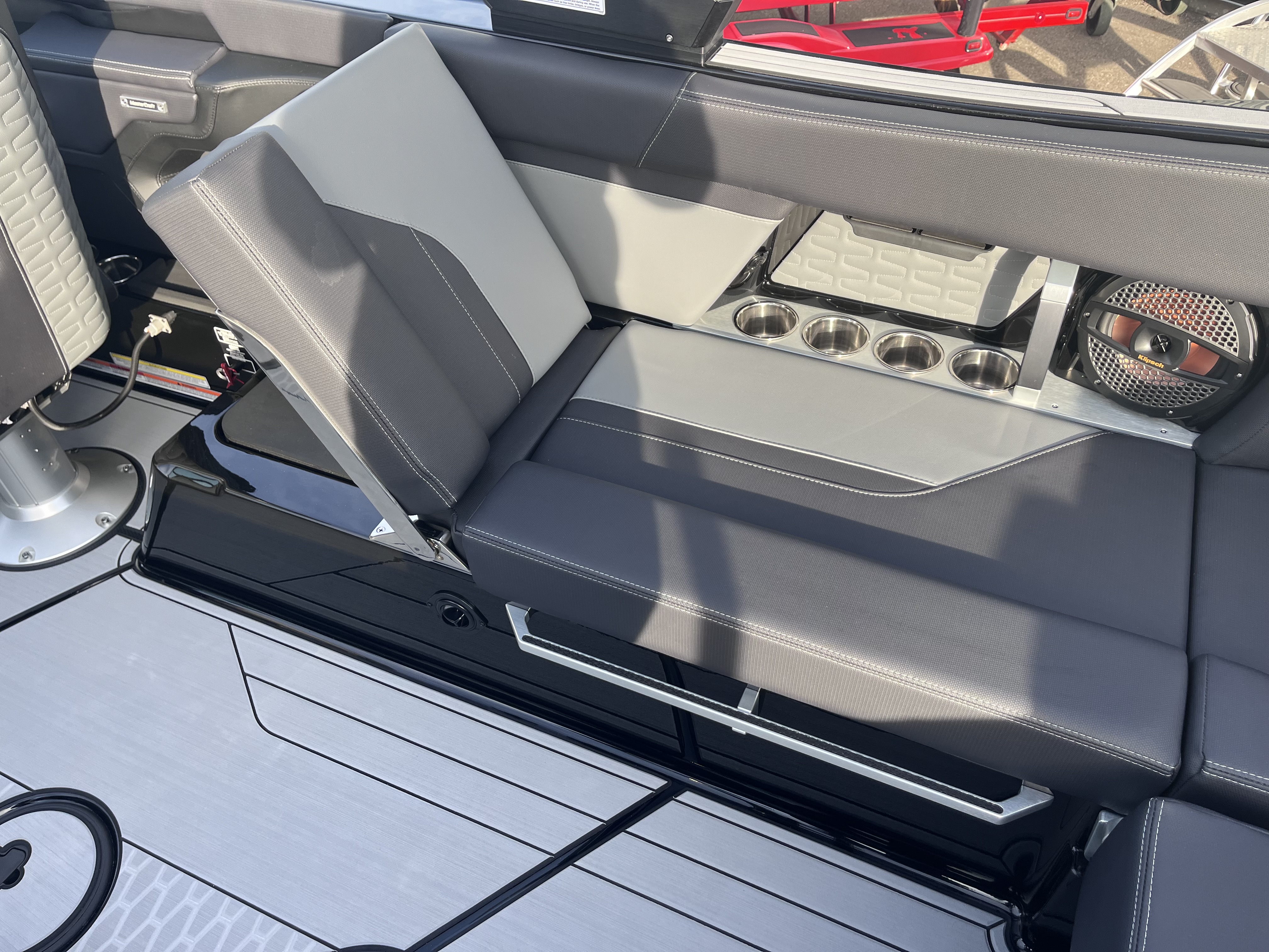 2025 MasterCraft X24
