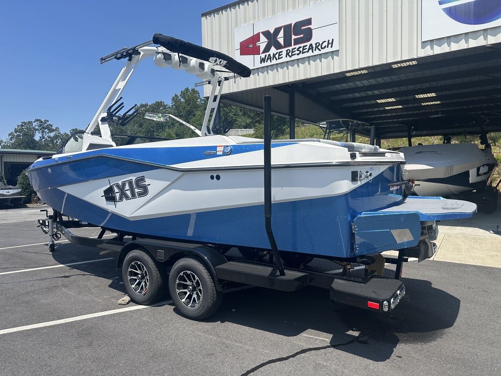 boat.Title