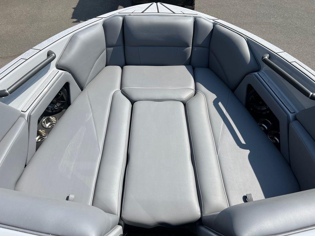 2024 MOOMBA CRAZ