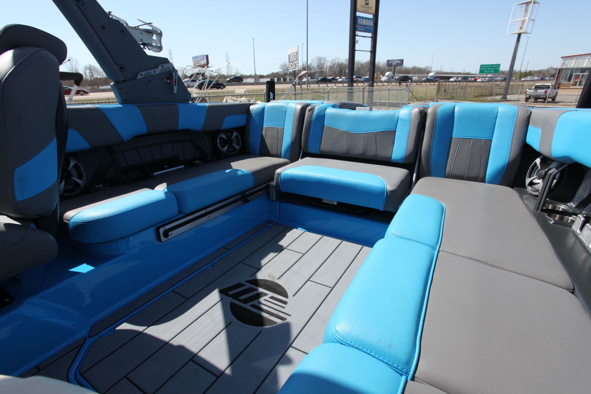  Malibu Wakesetter 23 MXZ