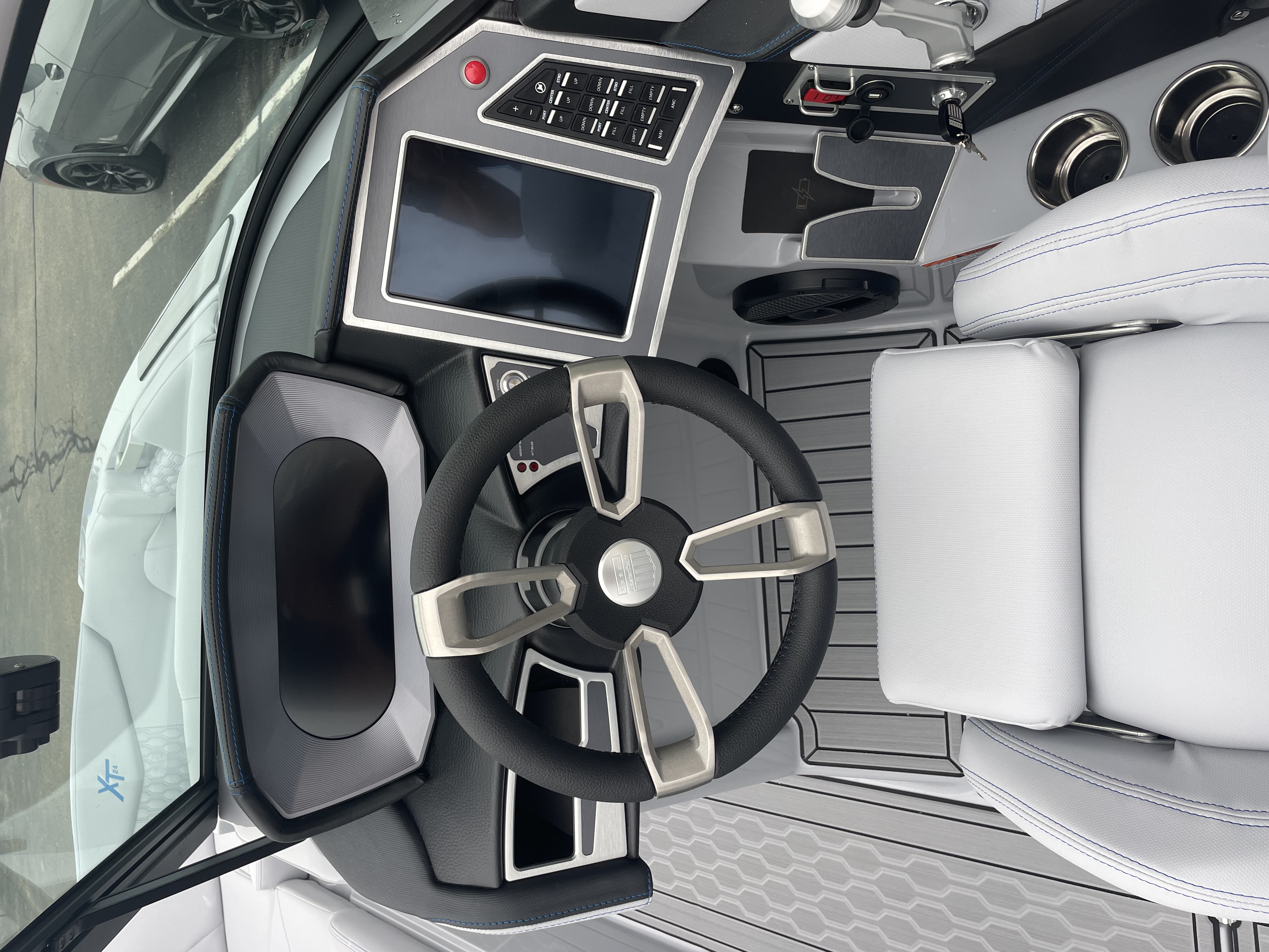 2024 MasterCraft XT24