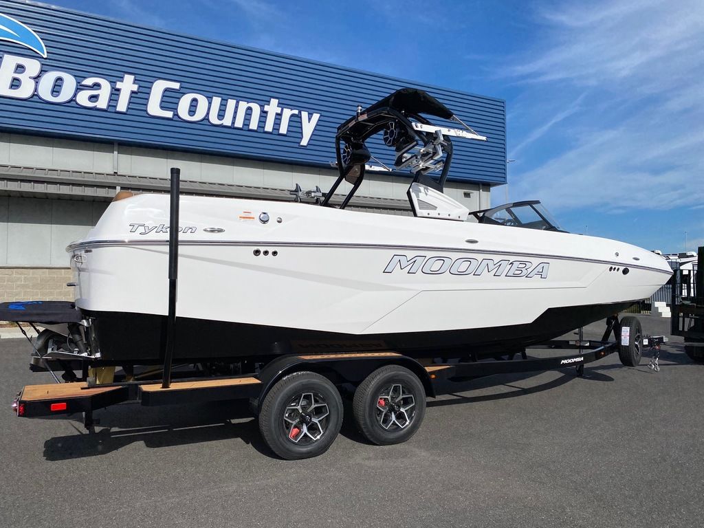 2025 MOOMBA TYKON