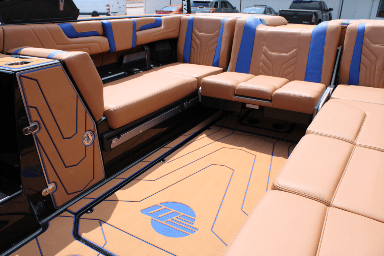 2025 Malibu 25 LSV