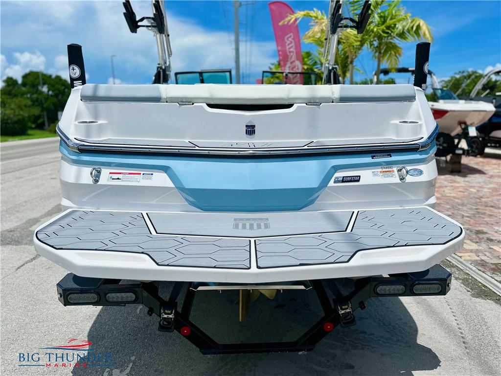 2023 MasterCraft NXT23