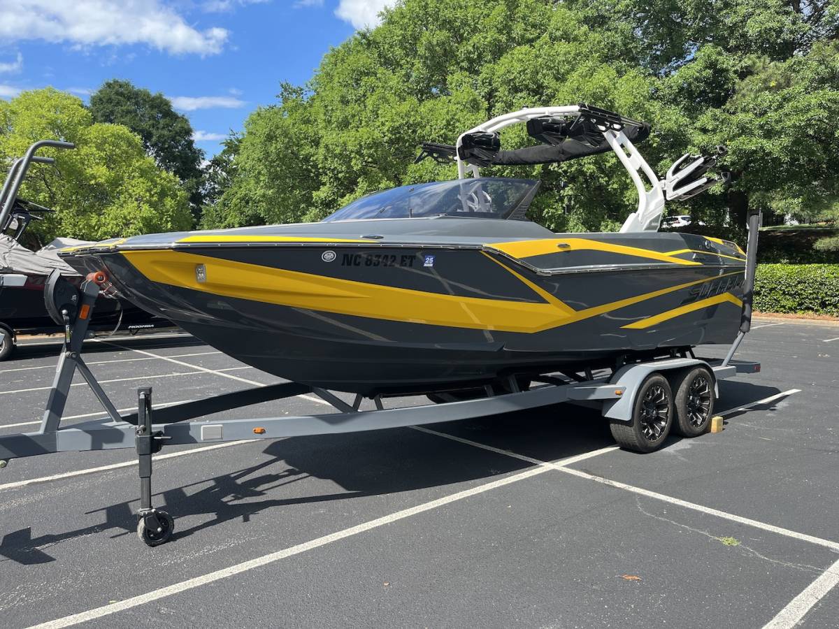 boat.Title
