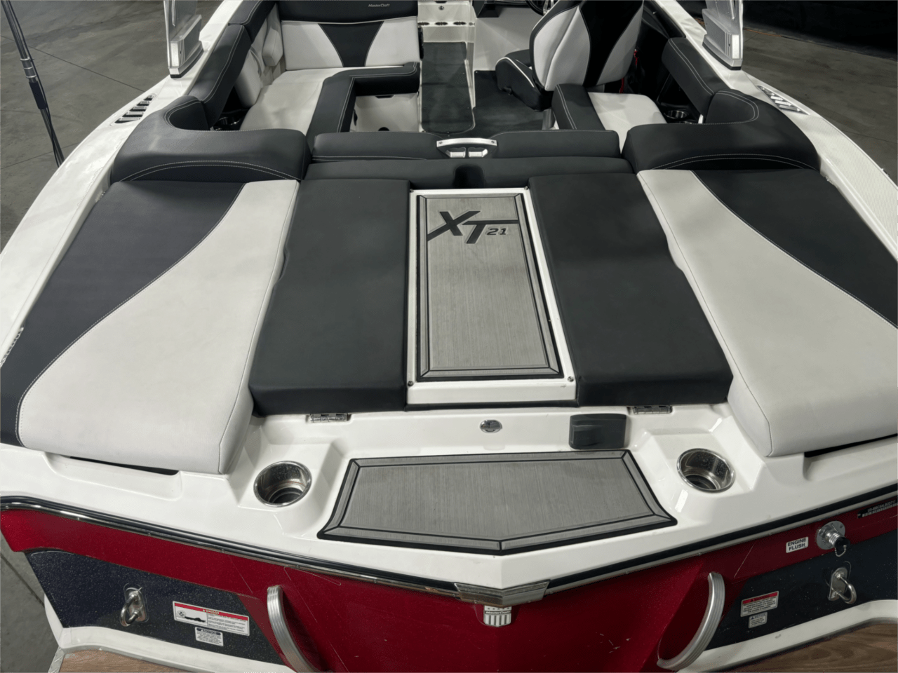 2017 MASTERCRAFT XT21