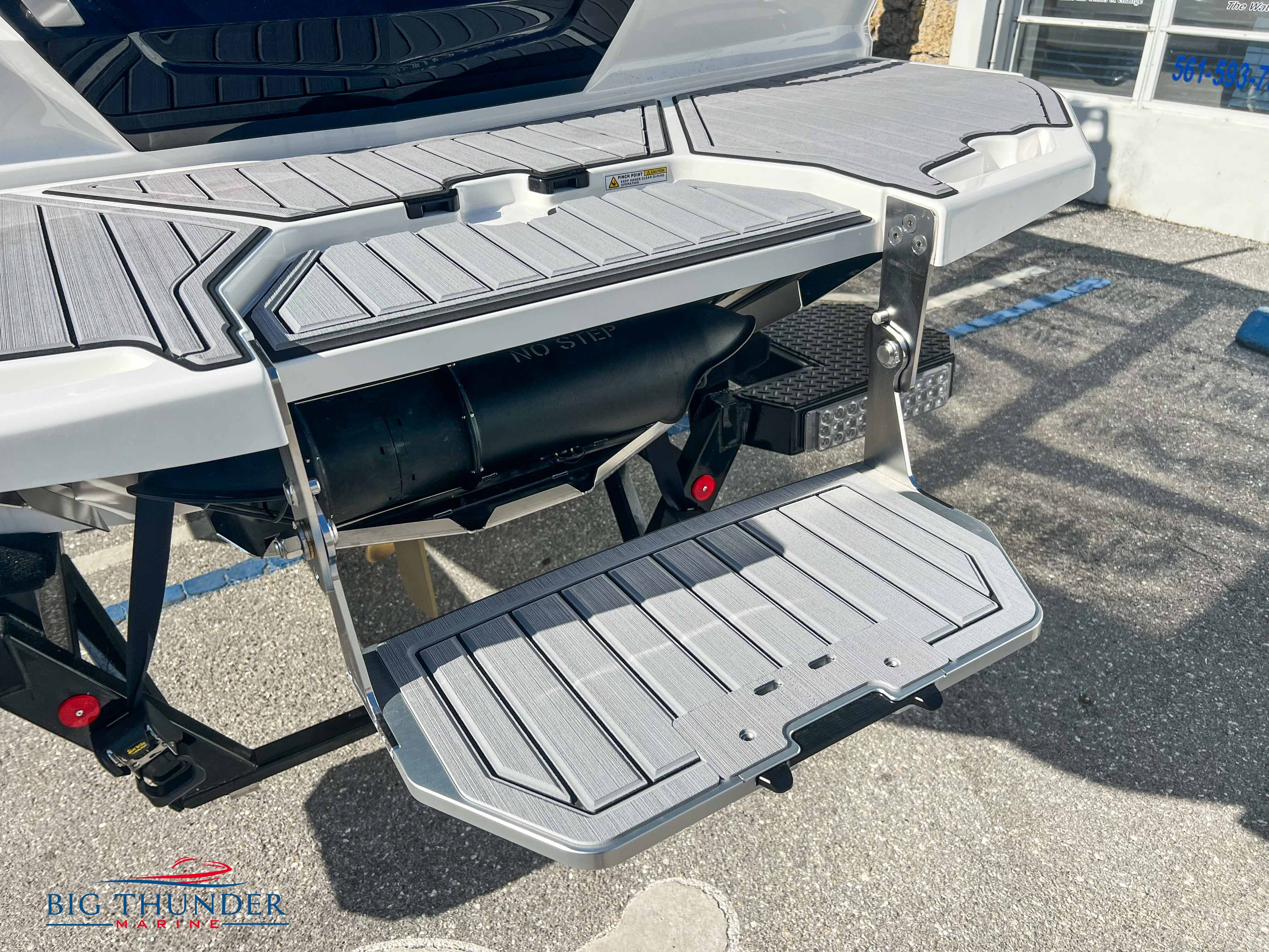 2023 Mastercraft X26