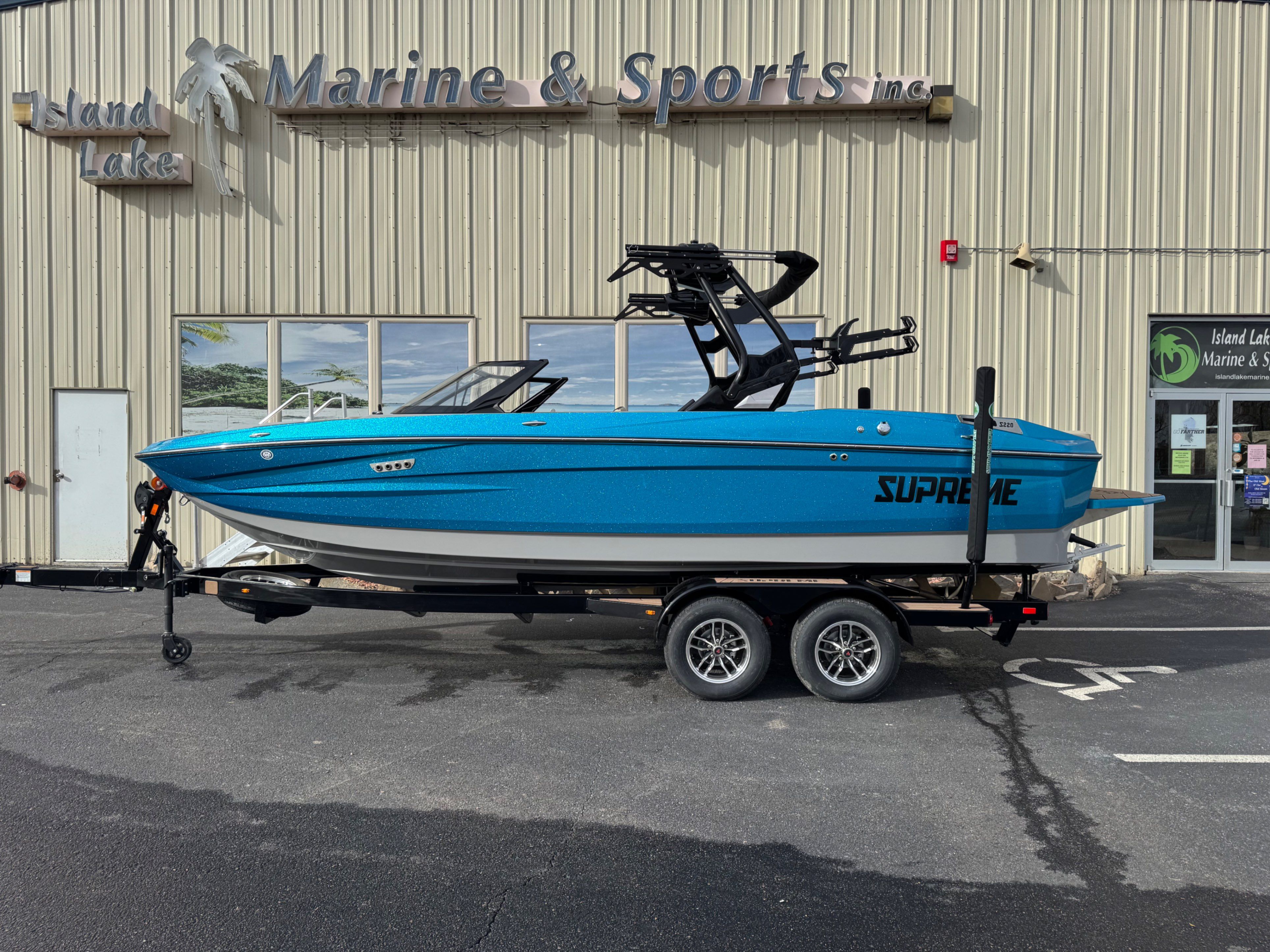 boat.Title