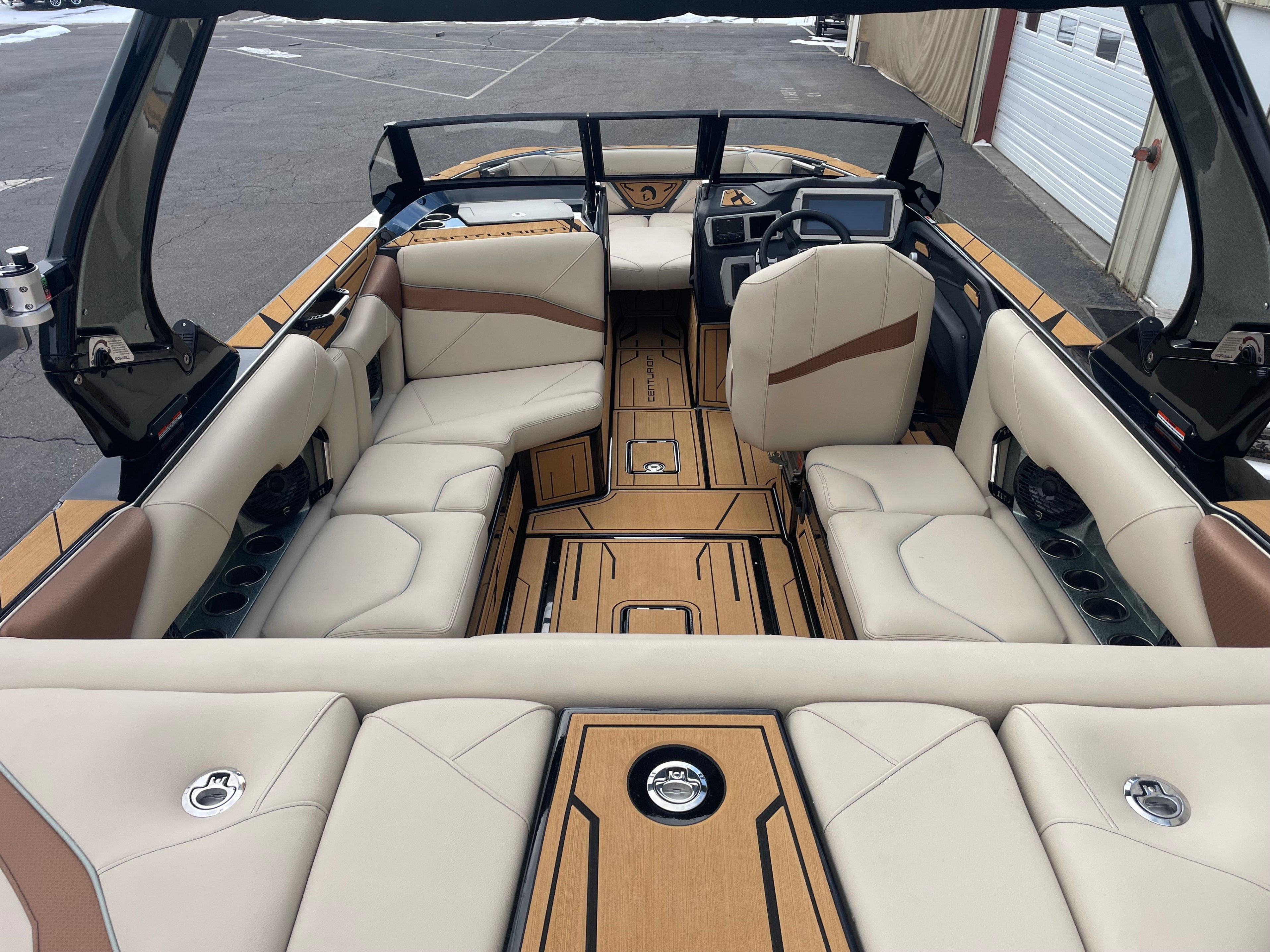 2025 Centurion NV233