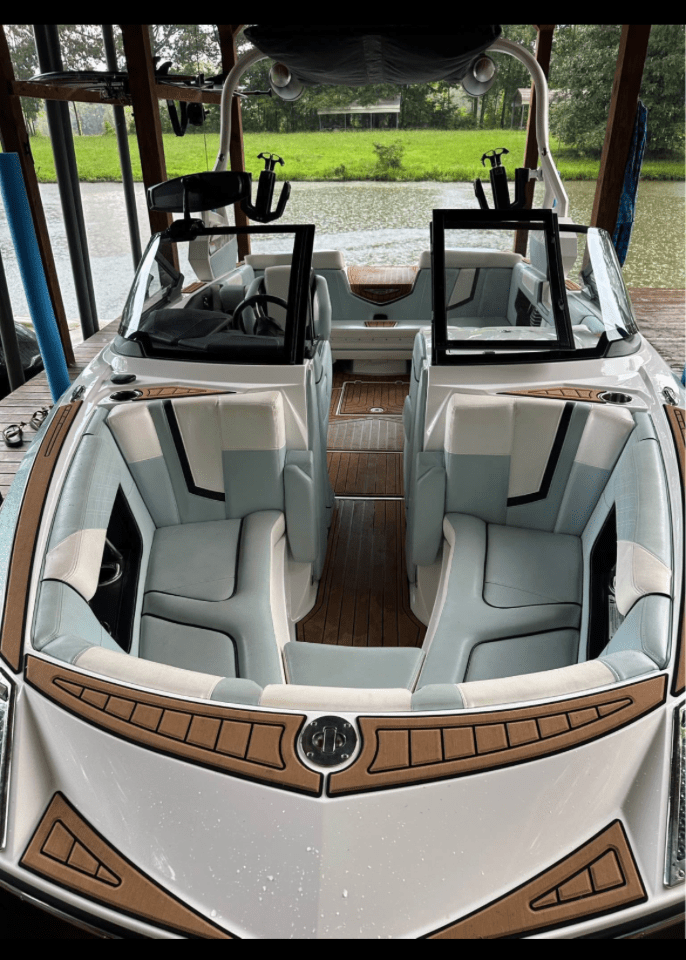 2019 Nautique G21